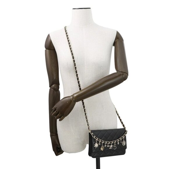 CHANEL Chain wallet with Bag Charm Lambskin/Faux Pearl /Rhinestone Black - Picture 1 of 16